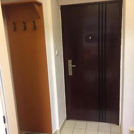 Apartment - Self Check In